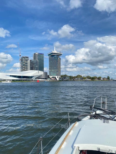 Adamboat: Cozy City Centre Cruise - Cruise Highlights