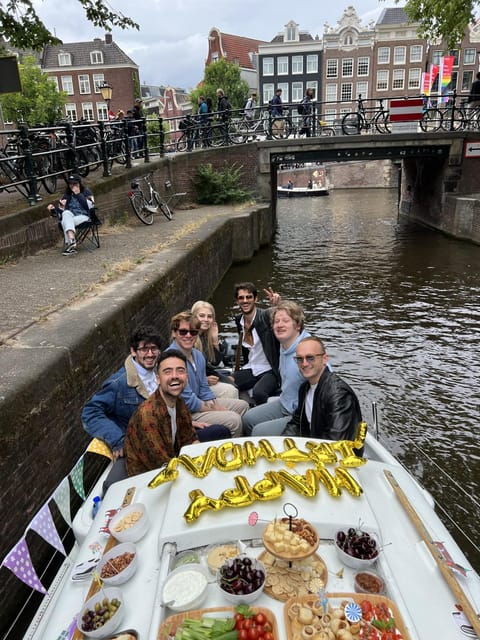 Adamboat: Cozy City Centre Cruise - Customizable Route
