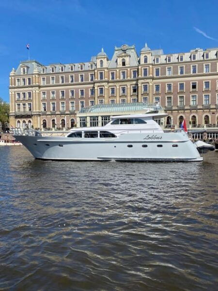 Adamboat: Cozy City Centre Cruise - Booking Information