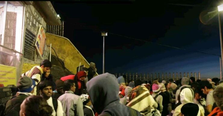 Adam's Peak: 2-Day Tour From Colombo - Tour Duration and Guide Availability