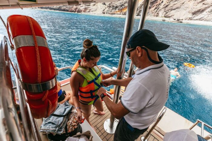 Adeje: Whale and Dolphin Watching Cruise With Lunch and Swim - Sustainability and Environmental Commitment