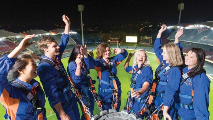Adelaide: Adelaide Oval Night Roof Climb With Drink - Booking Information
