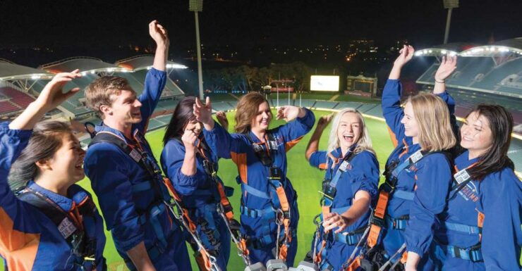 Adelaide: Adelaide Oval Night Roof Climb With Drink - Experience