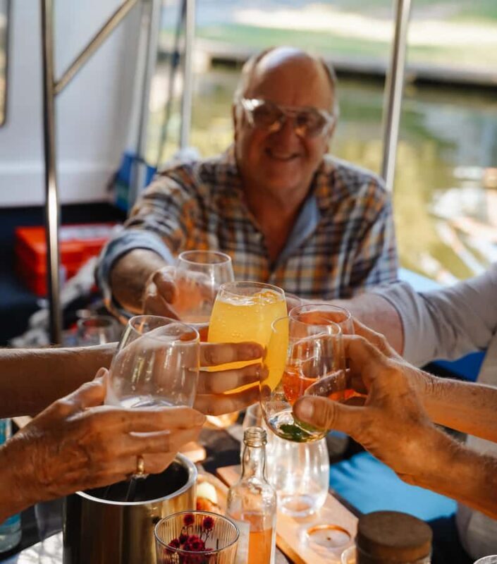 Adelaide: Kangaroo Island Spirits Gin Tasting Cruise - The Tasting Experience