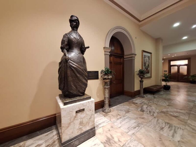 Adelaide: Walking Tour and Popeye River Cruise - Authenticity and Value