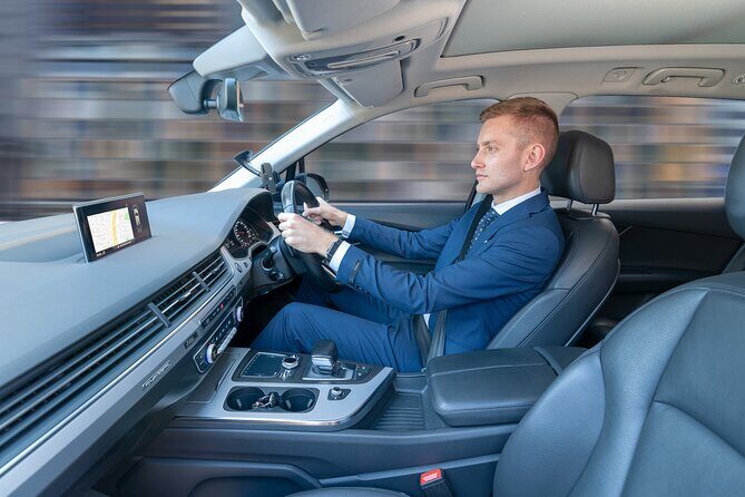 Adelaide's Ultimate Chauffeur Airport Arrival Experience - What You Can Expect from This Chauffeur Service