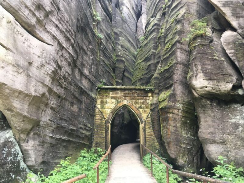 Adrpach: The Chronicles of Narnia Tour with Guide - Scenic Journey from Wrocław