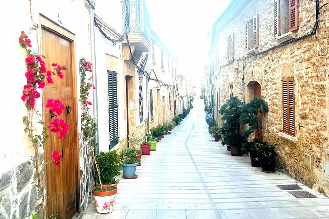 Adventuredate Alcudia, Interactive Fun Tour in the German Language. - Audio Entertainment