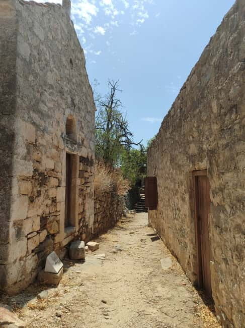 Aegina: Agios Nektarios Monastery and Paliachora Tour - The Sum Up
