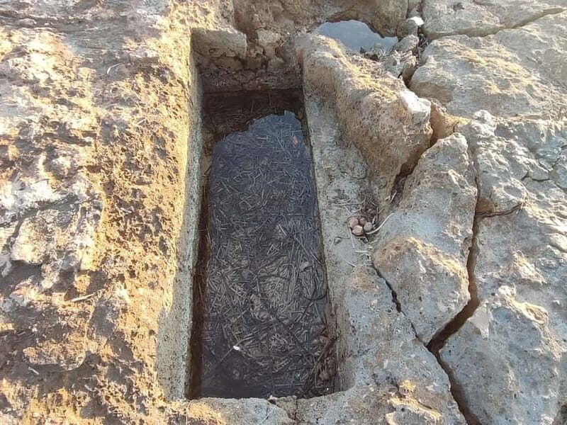 Aegina: Ancient Cemetery, Kapralos, Bouzas Lighthouse Tour - Introduction to the Tour Experience