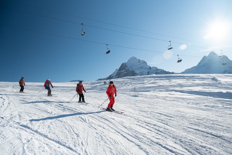 Afternoon and Full Day Ski Experience for Beginners - At a glance: first turns at Bodmi Arena
