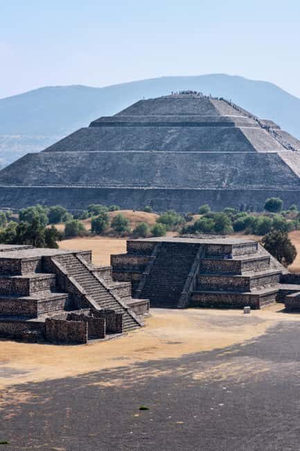 Afternoon guided tour of the pyramids of Teotihuacan - Transportation and Duration
