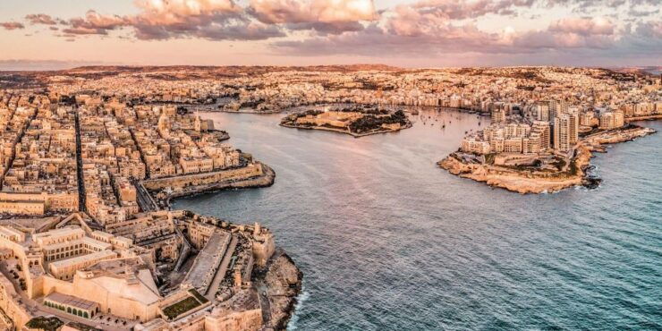 Afternoon Harbours Cruise With Guide and Roundtrip Transfers - Booking Information