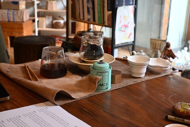 Afternoon in a Hanok Korean Tea and Natural Skincare Workshop - The Calm, Cultural Atmosphere