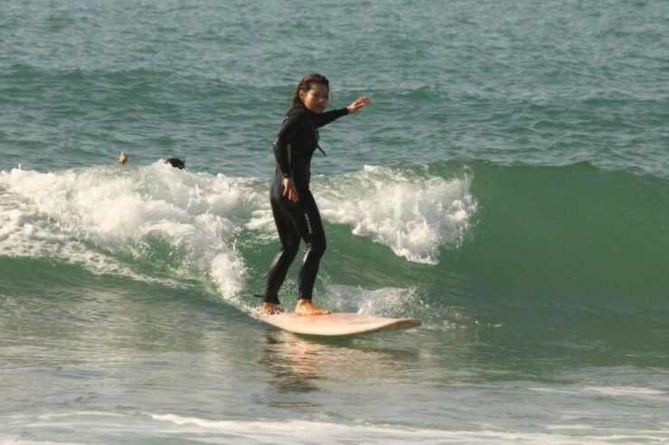 Agadir: Taghazout Beach Surf Lesson With Lunch and Transfer - Learn From Professional Surf Instructors