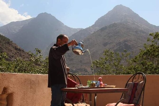 Agafay Desert and Atlas Mountains Day Trip With a Guide - Tour Highlights