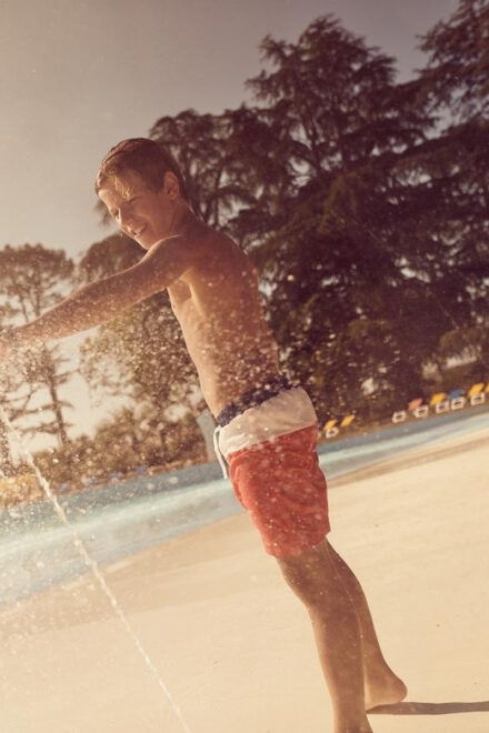 Agen: Aqualand Water Park Entry Ticket - Dining and Amenities