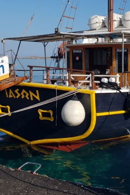 Agia Anna: Koufonisia Cruise and Rina Cave Swim With BBQ - Meal Options