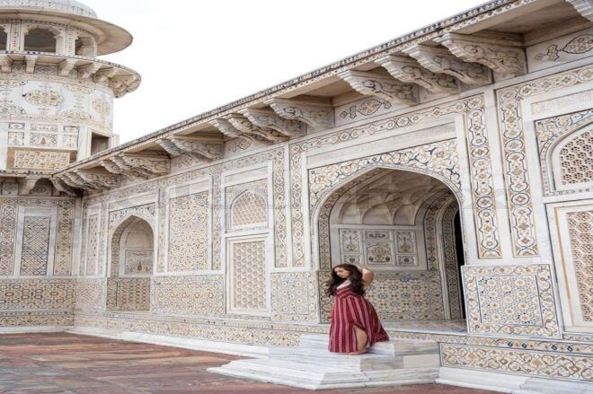Agra: Agra Fort and Taj Mahal Guided Tour With Ticket Option - Itinerary Overview