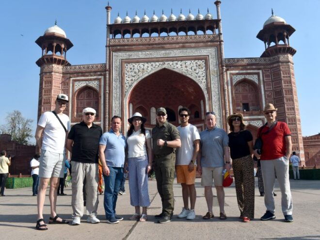 Agra: Agra Fort and Taj Mahal Guided Tour With Tickets - Experience Description and Itinerary