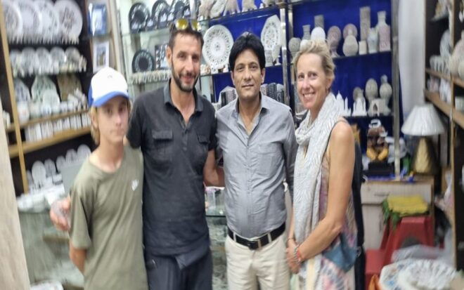 Agra: Best Taj Mahal Guided Tour (All Inclusive) - Important Information