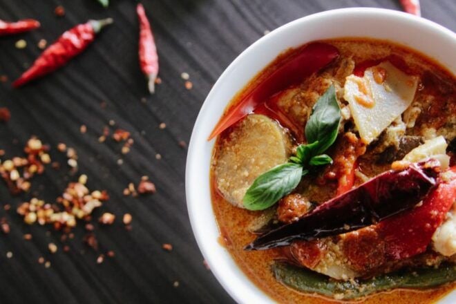 Agra: Cooking Class and Dine With a Local Family - Host and Experience