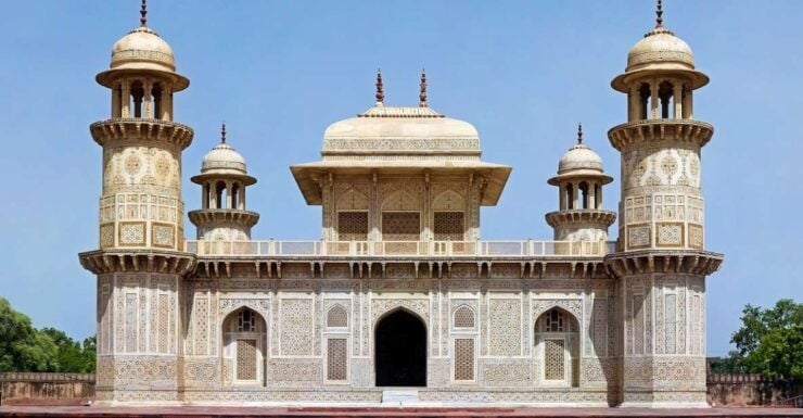 Agra Day Tour By Private Luxury Car - Description
