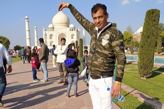 Agra Day Tour With Lunch in 5 Star Hotel - Tour Overview