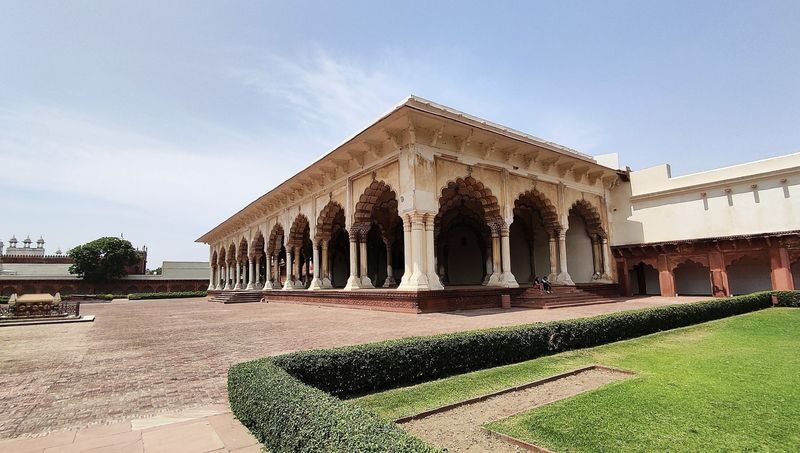 Agra Fort Ticket with Optional Guide - When to go and how long to stay