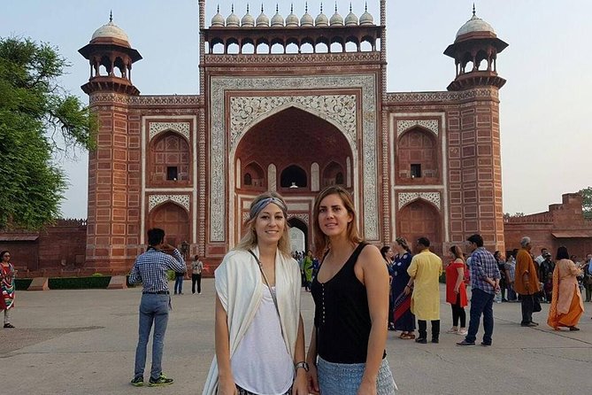 Agra Full Day Tour Package - Directions and Location