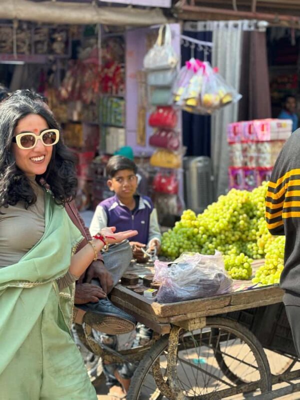 Agra: Heritage Walking Tour & Street Food Tasting & Tuk-tuk - Exploring the Route and Highlights of the Tour  