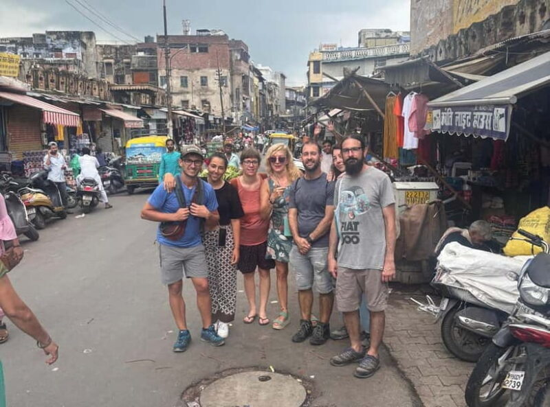 Agra Local Heritage Walking Tour with Hotel Pick-Up - 4 Hour - A Closer Look at the Experience