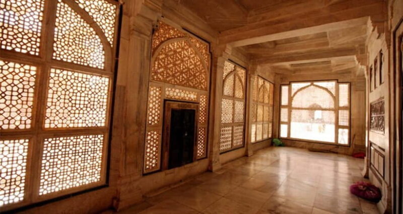 Agra Local Heritage Walking Tour with Hotel Pick-Up - 4 Hour - FAQ