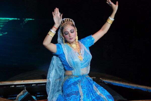 Agra: Mohabbat the Taj Show Tickets and Agra Transfers - Common Questions
