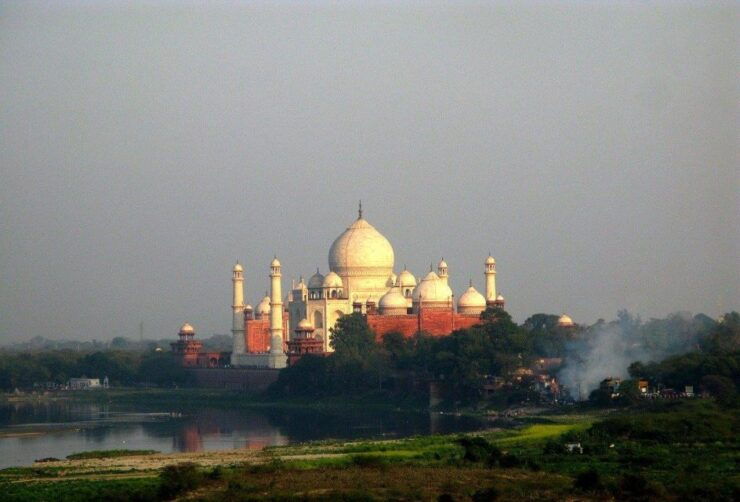 Agra: Private City Sightseeing Tour With Transfers by Car - Itinerary