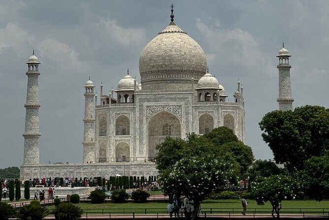 Agra Private Day Tour with Guide and Transportation - What’s Included and What’s Not