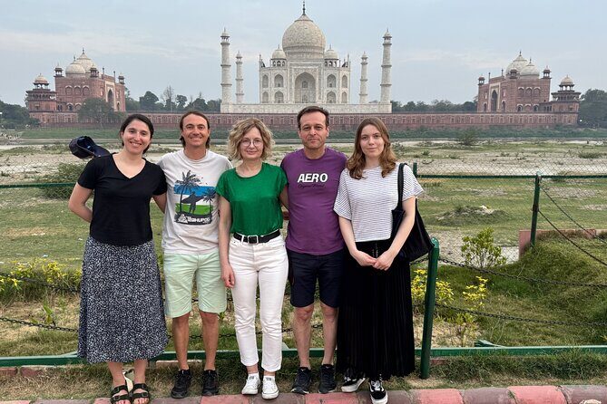 Agra Private Day Tour with Guide and Transportation - FAQ