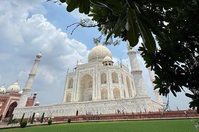 Agra Private Day Tour with Guide and Transportation - FAQ