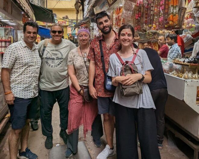Agra: Private Guided Tour of Historical Centre by Tuk Tuk - Itinerary