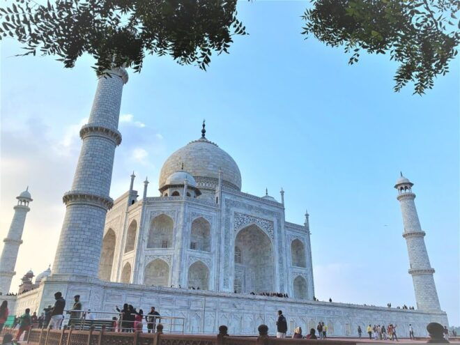Agra: Private Guided Tour of the Taj Mahal - Exploring the Taj Mahal With a Guide