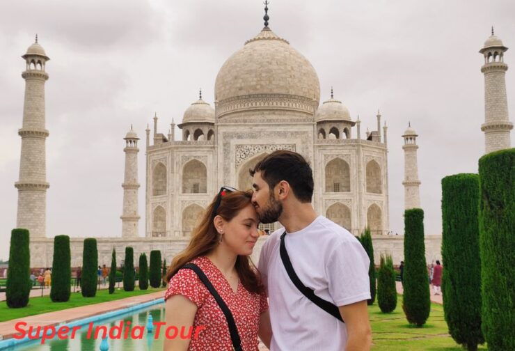 Agra: Private Taj Mahal and Agra Day Tour With Transfer - Pickup and Drop-off