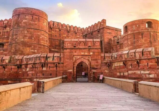 Agra: Private Tour Guide in Agra Full-Day - Experience