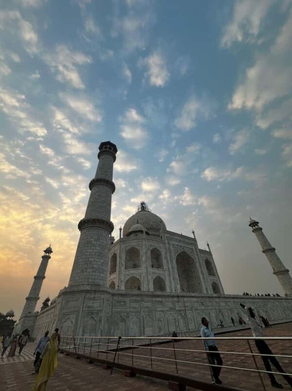 Agra Same Day Tuk Tuk Tour: Taj Mahal, Fort & Mehtab Bagh - FAQ