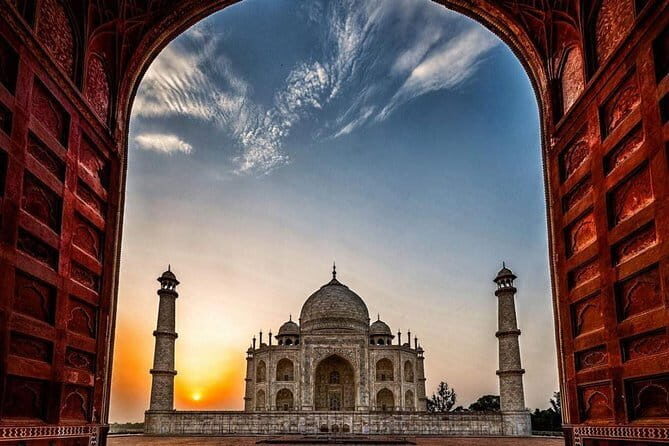 Agra Sightseeing Tour All Inclusive - The Sum Up