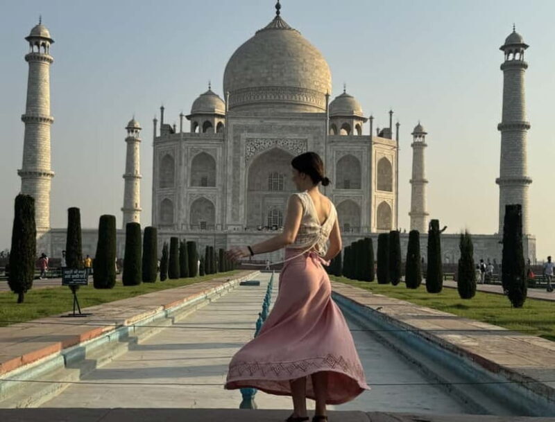 Agra: Skip-the-Line Taj Mahal & Agra Fort Private Tour - Exploring the Taj Mahal