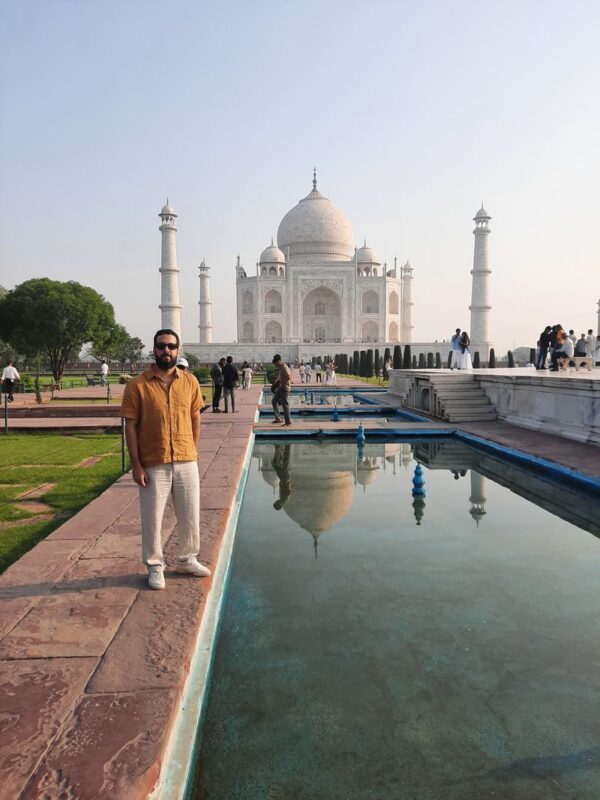 Agra: Skip-the-Line Taj Mahal & Agra Fort Private Tour - A private start in Agra