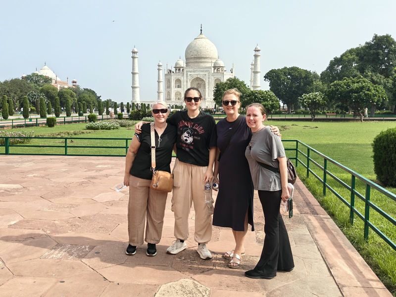 Agra: Skip-the-Line Taj Mahal & Agra Fort Private Tour - What the price really buys