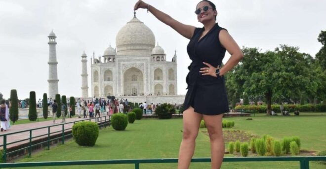 Agra: Skip The Line Taj Mahal and Agra Fort Private Tour - Customer Review