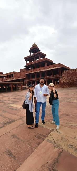 Agra: Skip-the-Line Taj Mahal Sunrise Tour w/Fatehpur Sikri - Practical Tips for Visitors