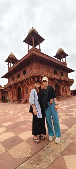 Agra: Skip-the-Line Taj Mahal Sunrise Tour w/Fatehpur Sikri - Who Should Consider This Tour?
